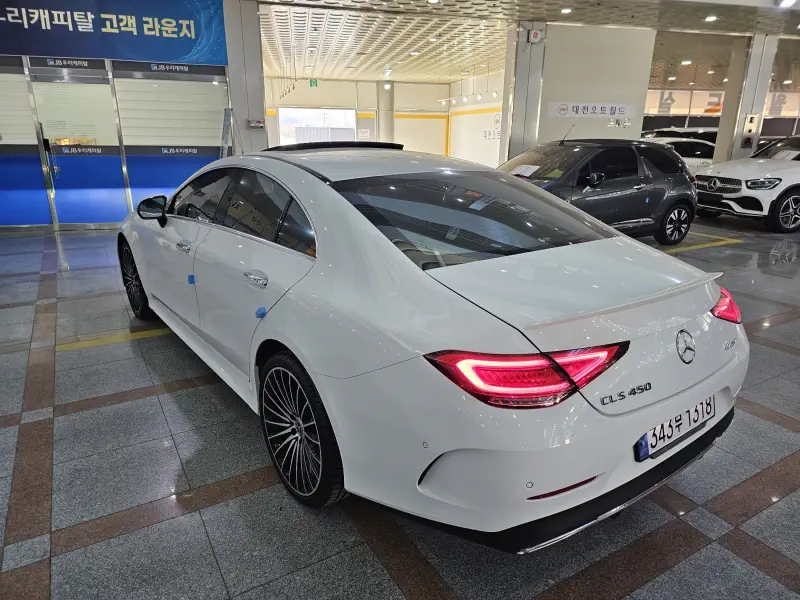 Mercedes-Benz CLS-Class
