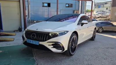 Mercedes-Benz EQS