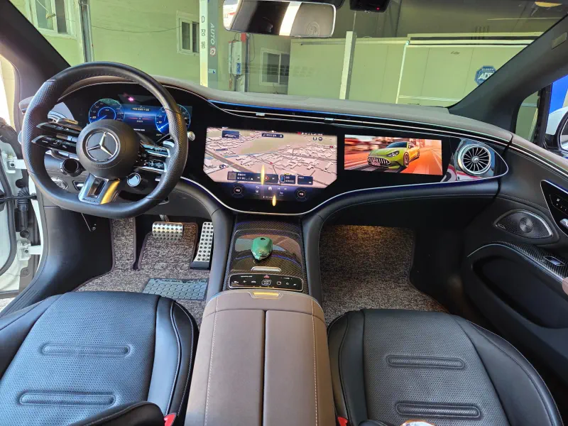 Mercedes-Benz EQS