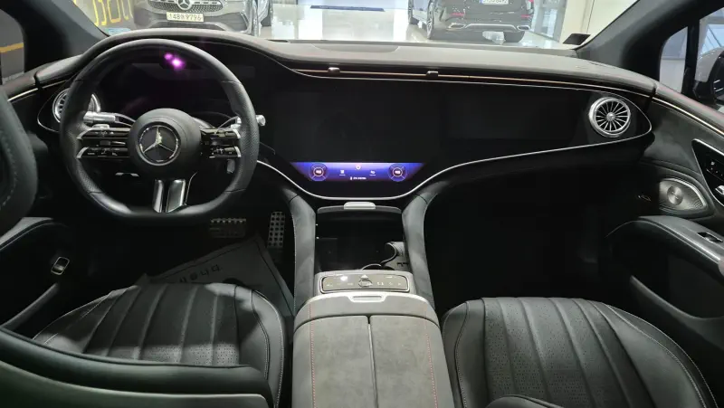 Mercedes-Benz EQS