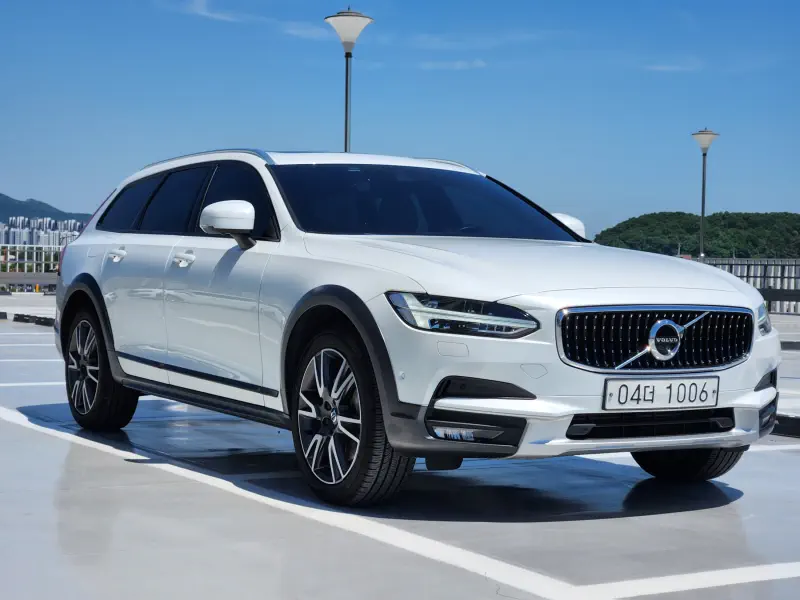 Volvo V90