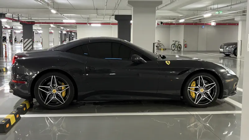 Ferrari California