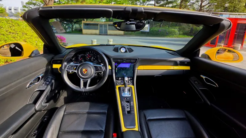 Porsche 911