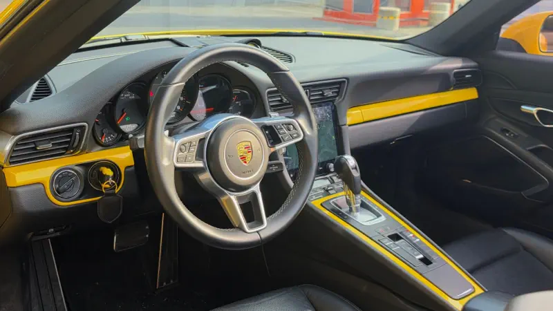 Porsche 911