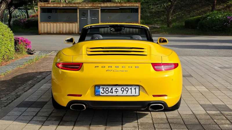 Porsche 911