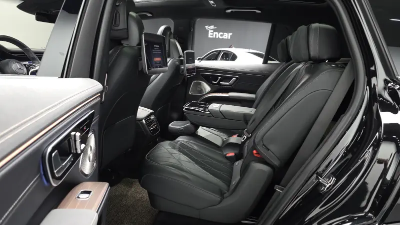 Mercedes-Benz EQS SUV