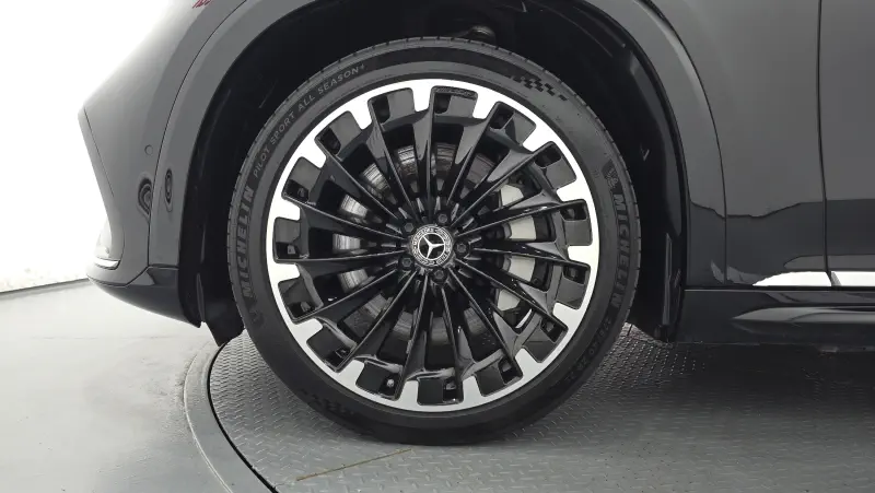 Mercedes-Benz EQS SUV