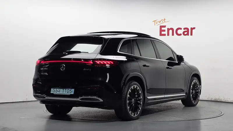 Mercedes-Benz EQS SUV