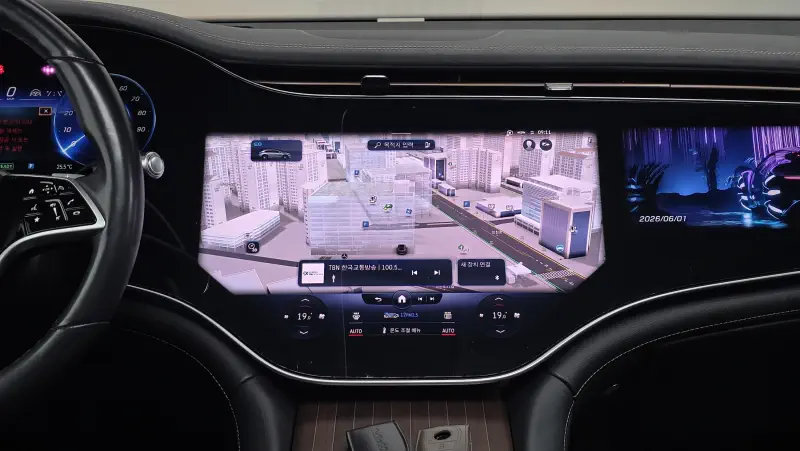 Mercedes-Benz EQS SUV