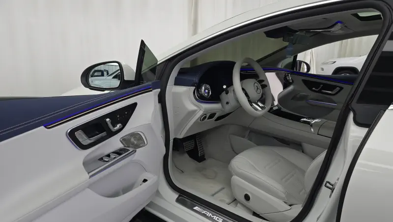 Mercedes-Benz EQE