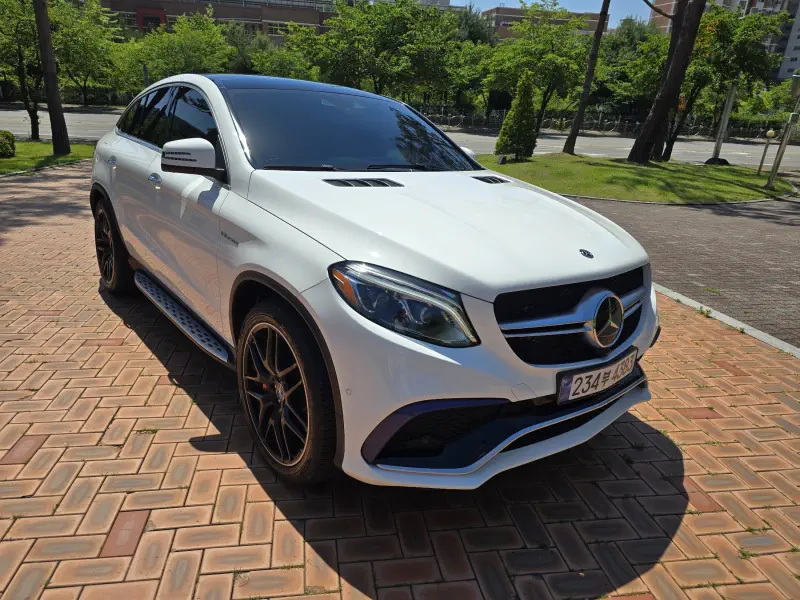Mercedes-Benz GLE-Class