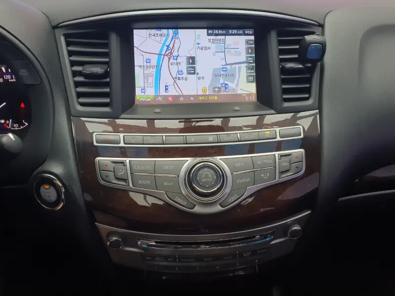 Infiniti JX35
