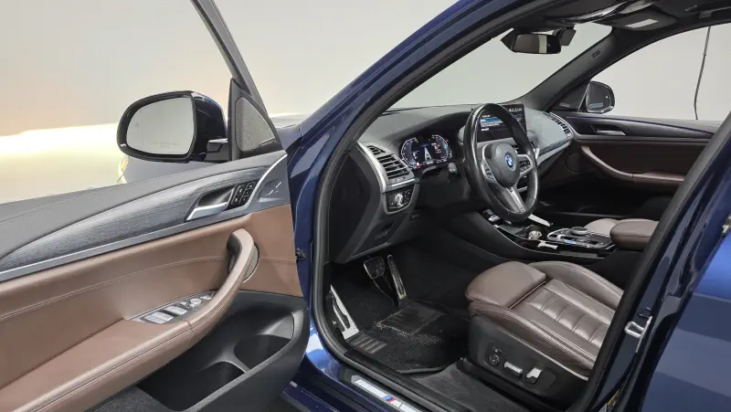 BMW iX3