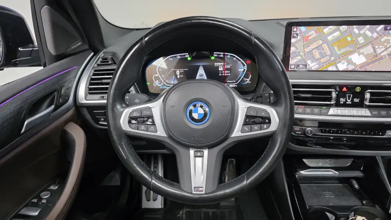 BMW iX3
