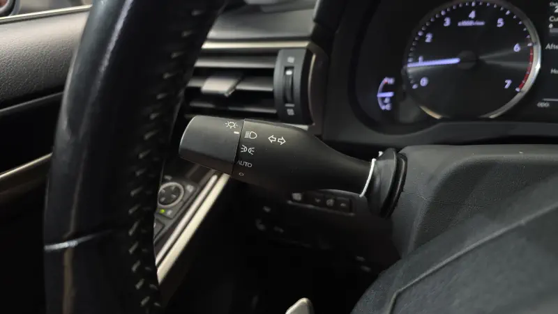 Lexus IS200t