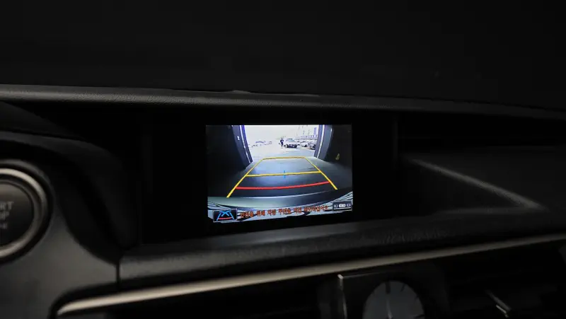 Lexus IS200t