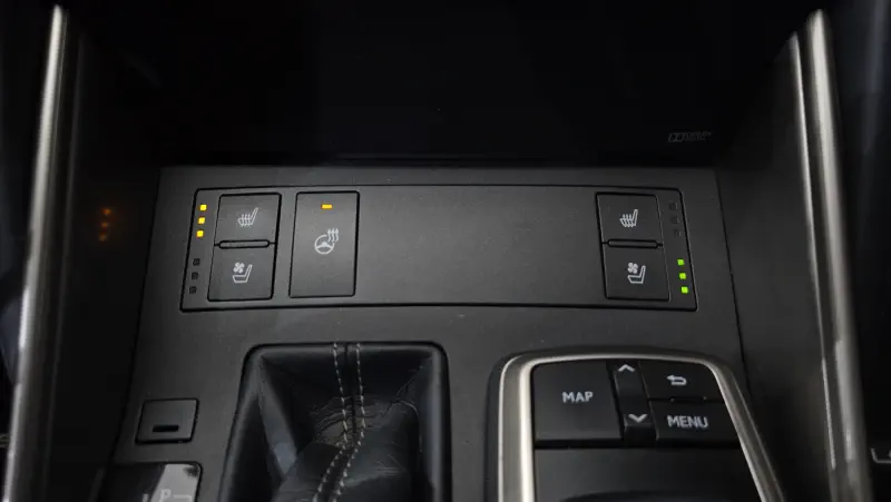 Lexus IS200t