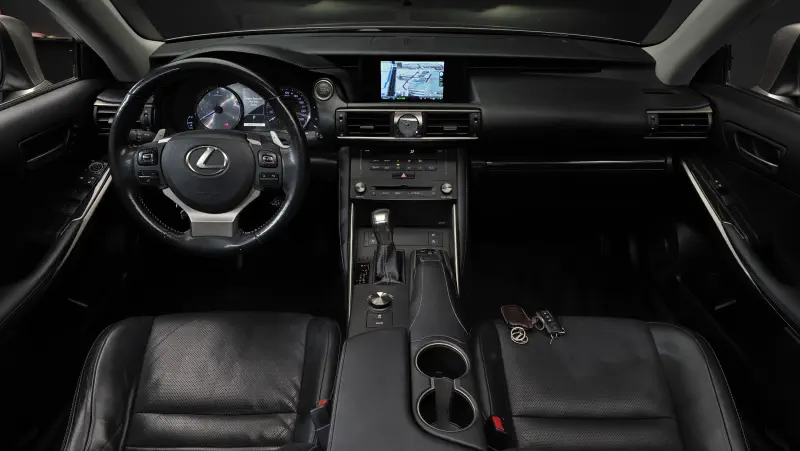 Lexus IS200t