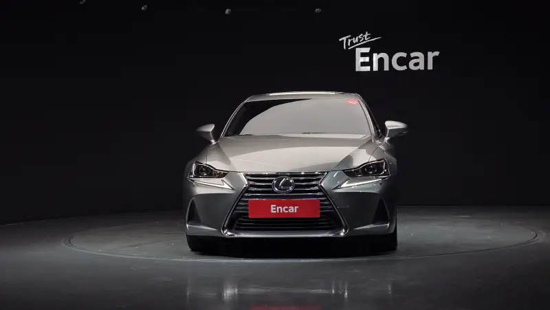 Lexus IS200t