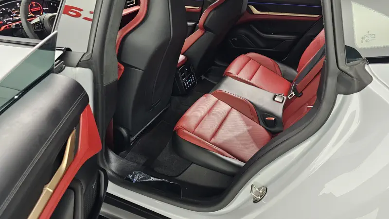 Porsche Taycan