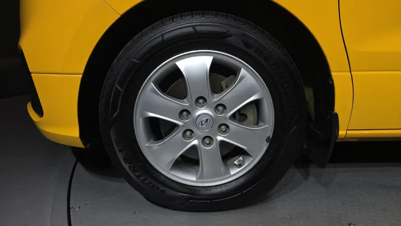Hyundai Grand Starex
