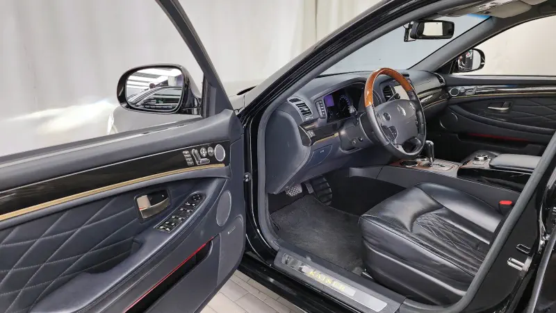 SsangYong Chairman W
