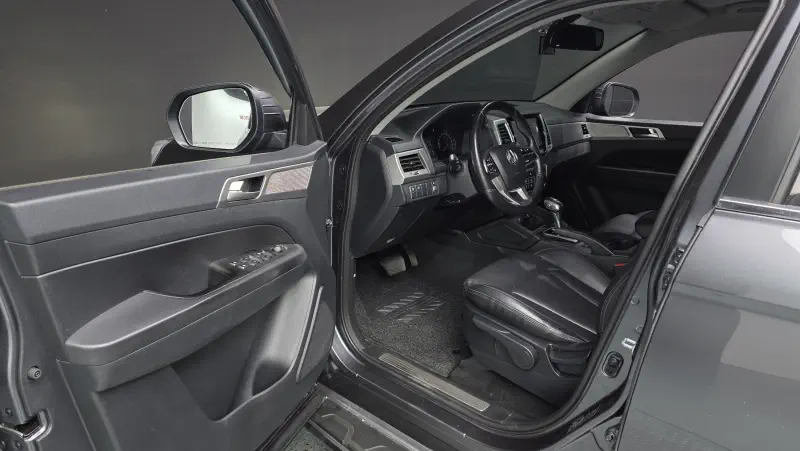 SsangYong Rexton Sports
