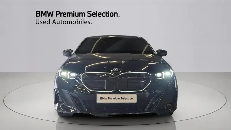 BMW i5