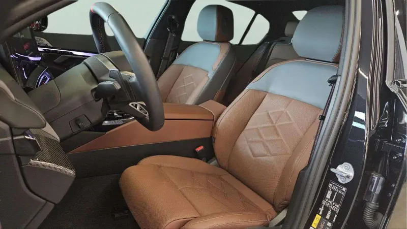 BMW i5