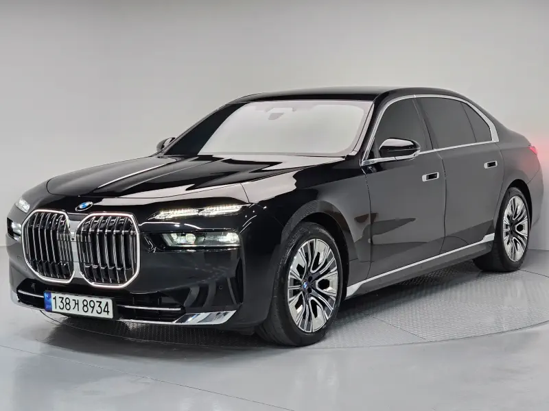 BMW 7-Series