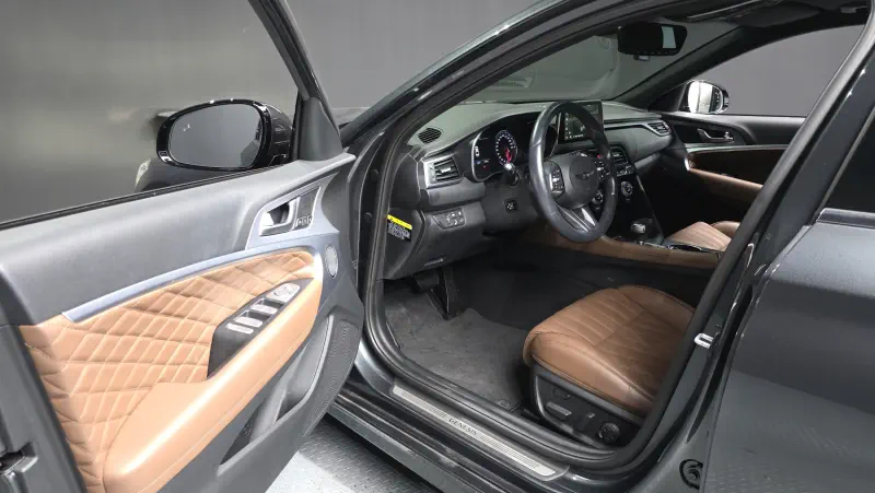 Genesis G70