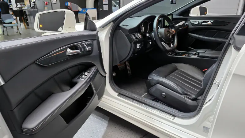 Mercedes-Benz CLS-Class