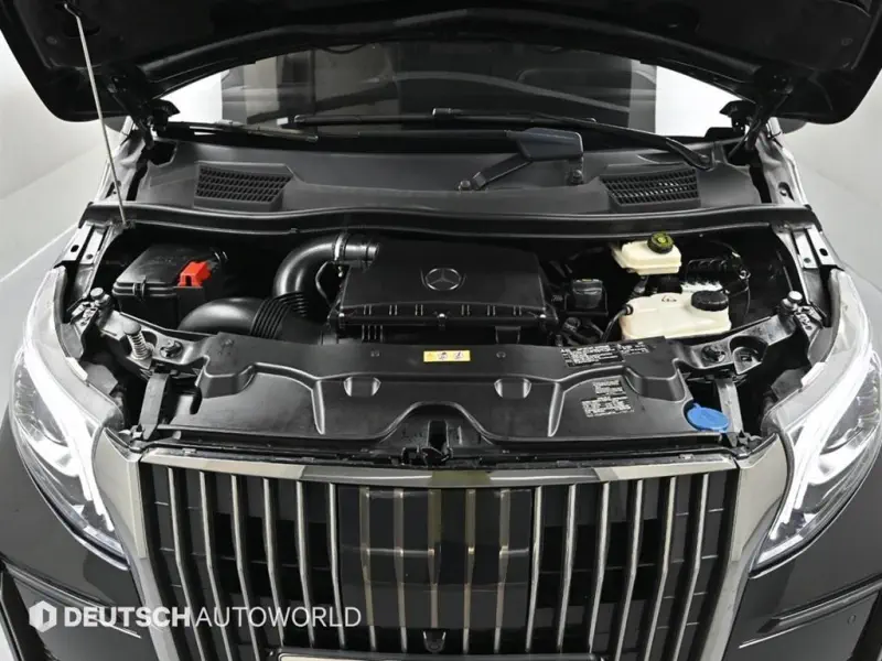 Mercedes-Benz V-Class