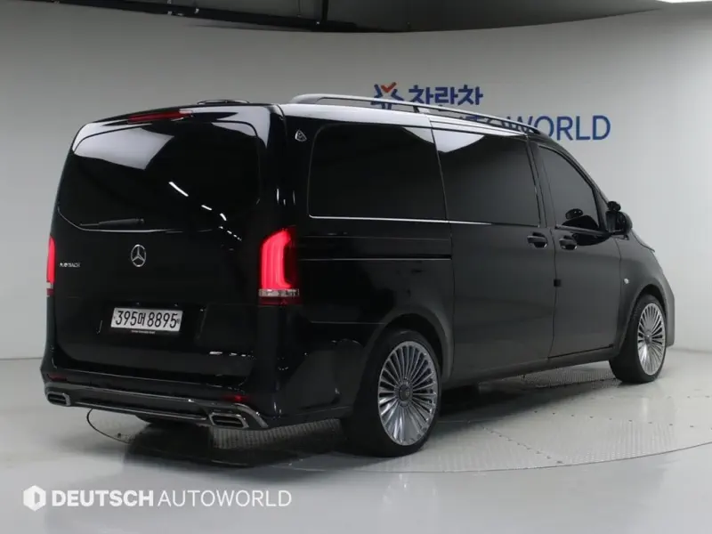 Mercedes-Benz V-Class