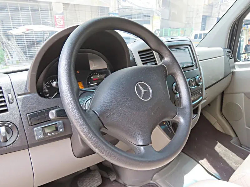 Mercedes-Benz Sprinter