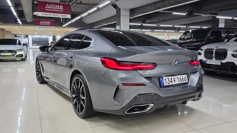 BMW 8-Series