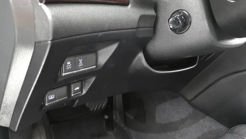 Infiniti M37