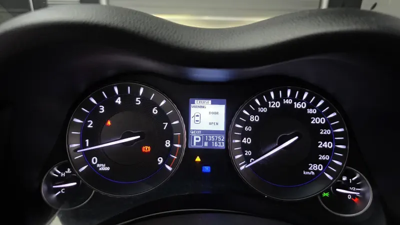Infiniti M37