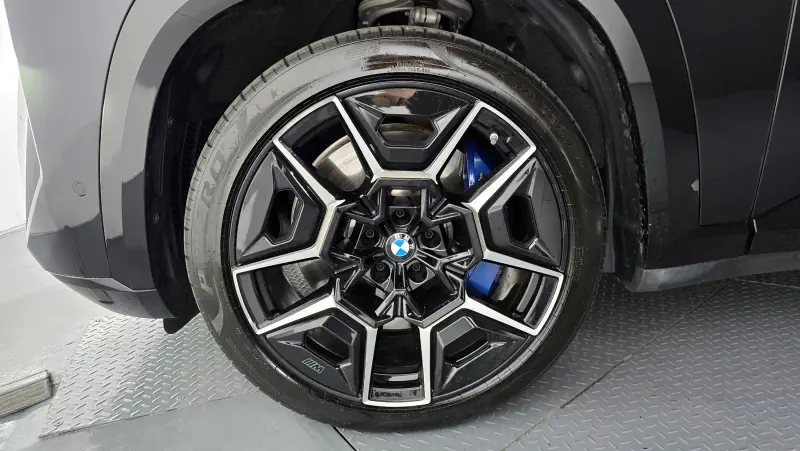 BMW XM