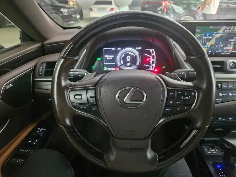 Lexus ES300h