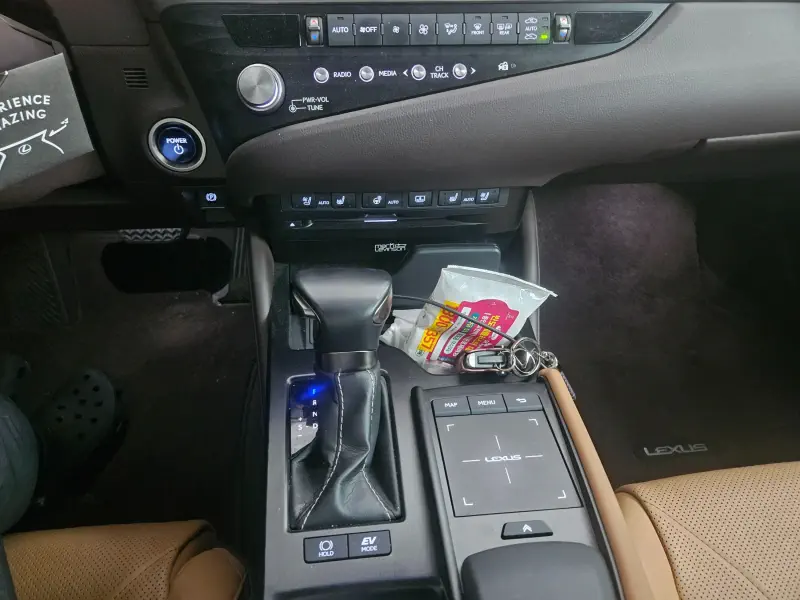 Lexus ES300h