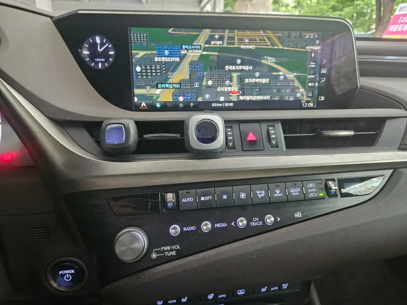 Lexus ES300h