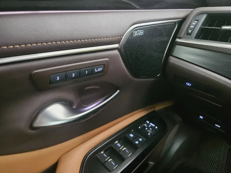 Lexus ES300h