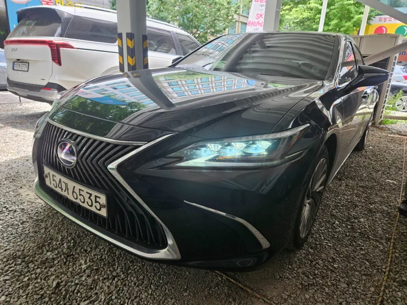 Lexus ES300h