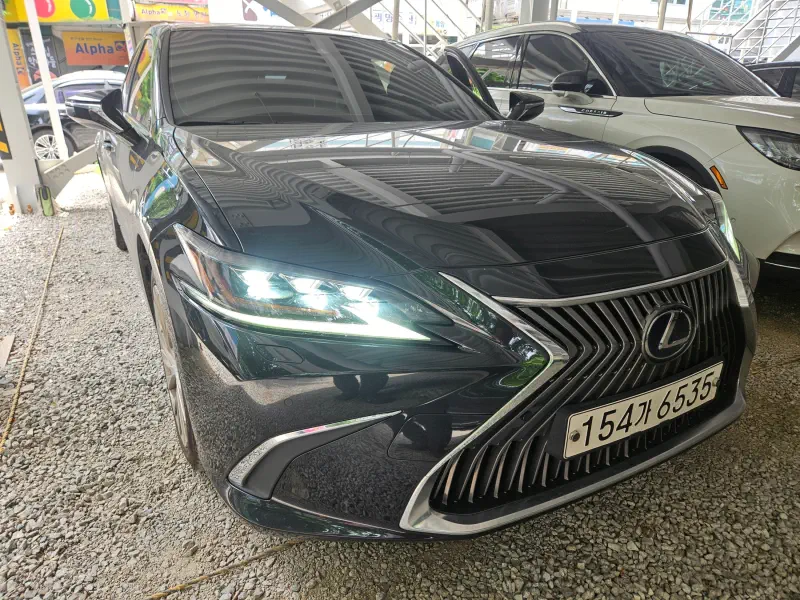 Lexus ES300h