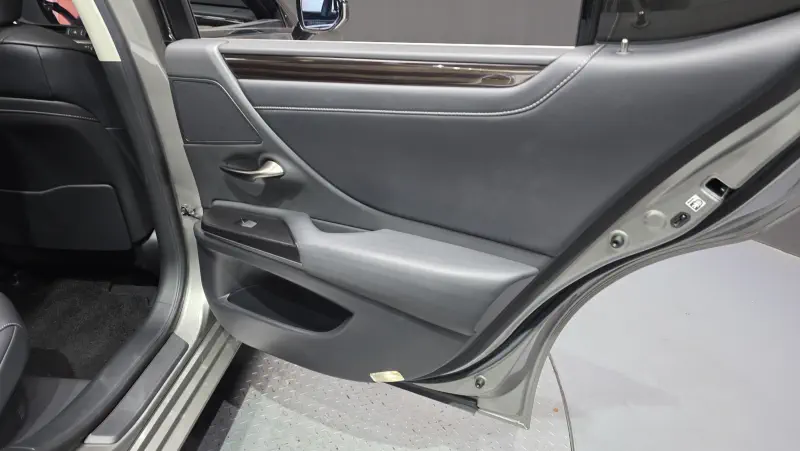 Lexus ES300h