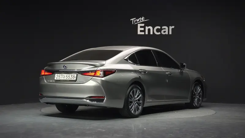 Lexus ES300h