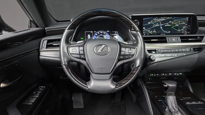 Lexus ES300h