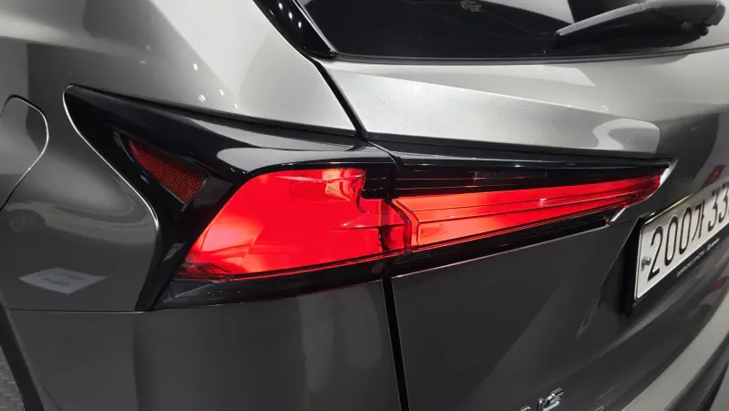 Lexus NX300h