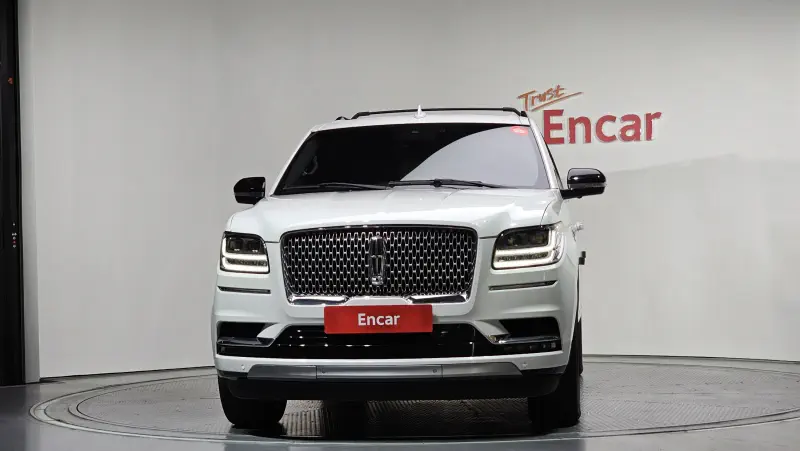 Lincoln Navigator